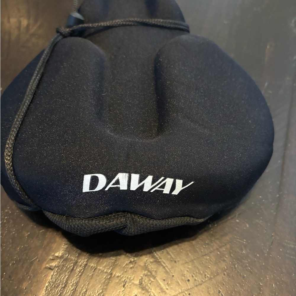 Away Black Bicycle Seat Cover